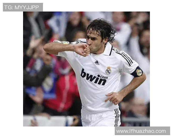 皇马足球巨星专属头像：球场之王的风采与荣耀展示