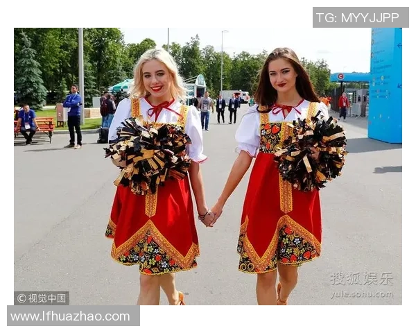 足球球星创意变装拍照攻略:如何通过服饰打造与球场形象截然不同的独特风格 足球球星创意变装拍照攻略:如何通过服饰打造与球场形象截然不同的独特风格